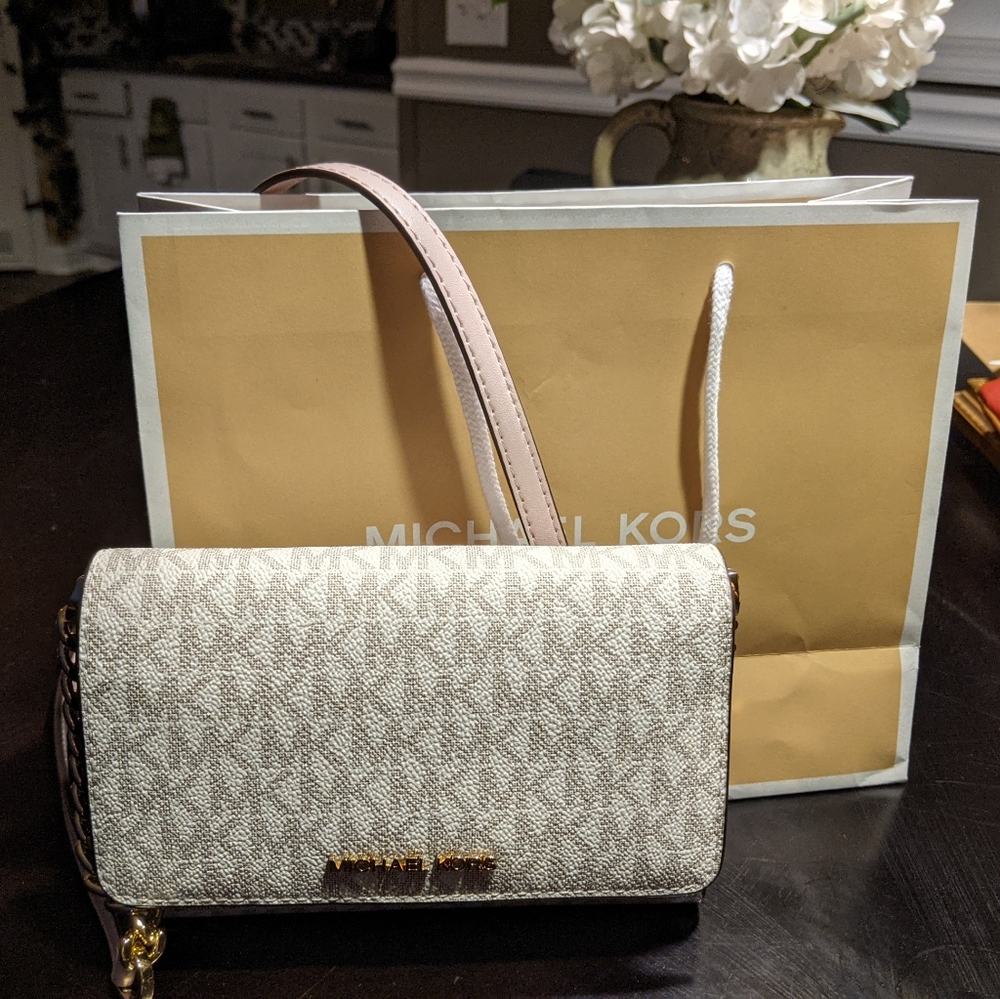 Michael Kors Crossbody Purse